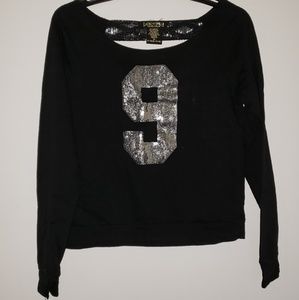 Miken 9 XS Women's Long Sleeves Shirt .